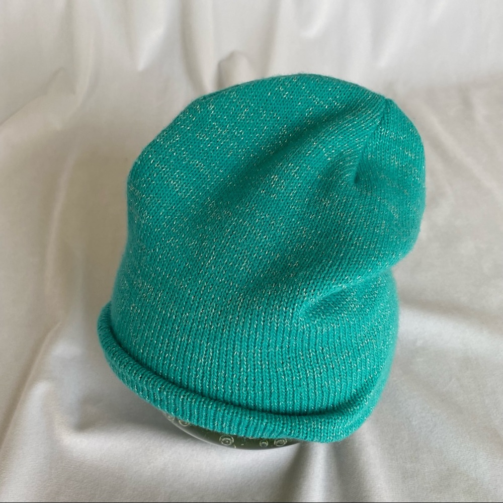 Turquoise with silver thread hat one size NWOT